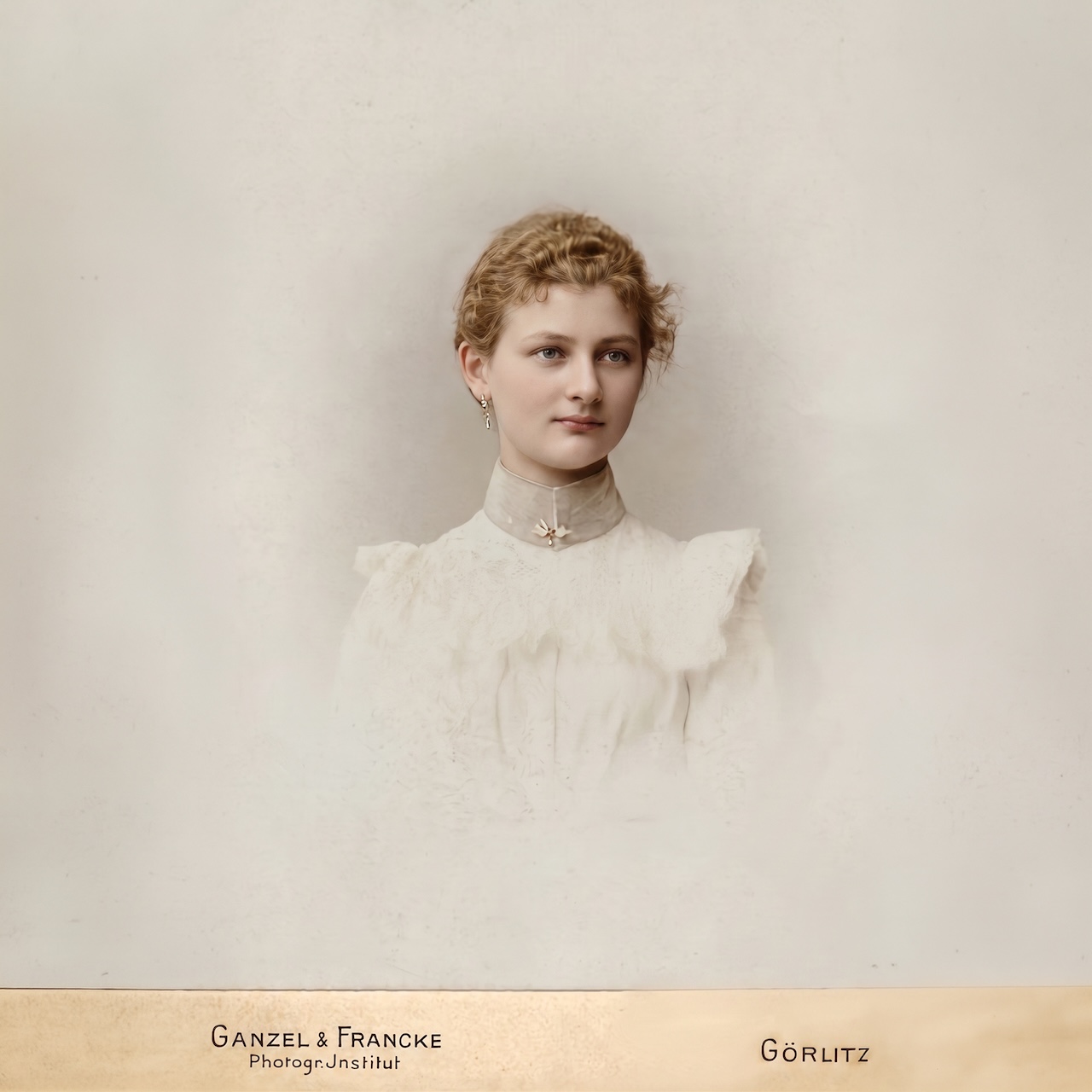 Agnes Ouart, 1901